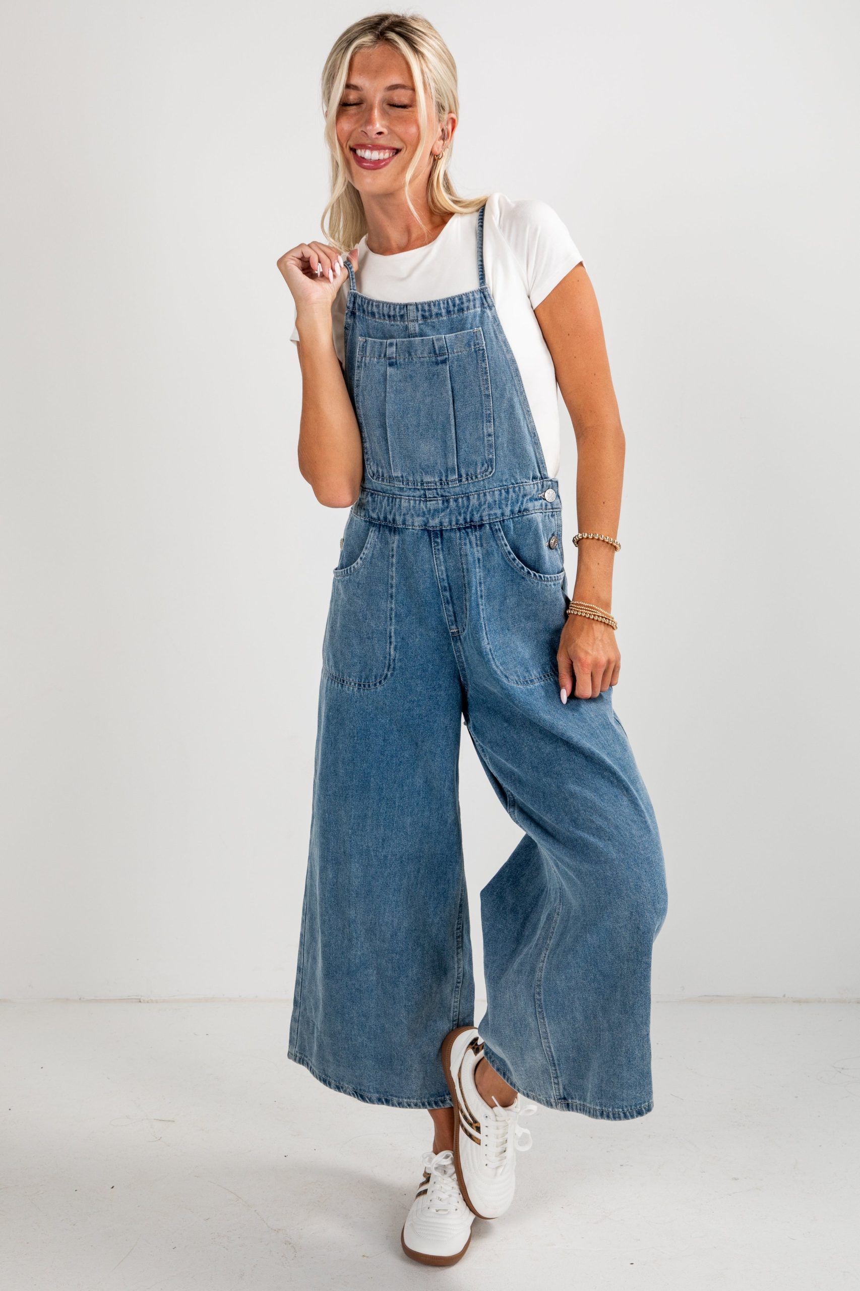 shopdressup_medium_wash_denim_overalls-2.jpg